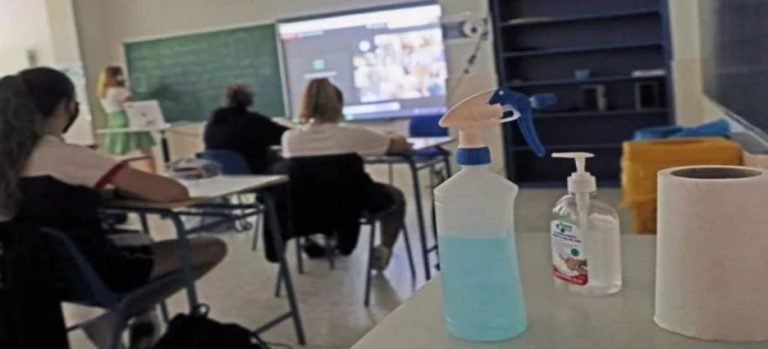 Padres de alumnos piden adelanto de vacaciones escolares