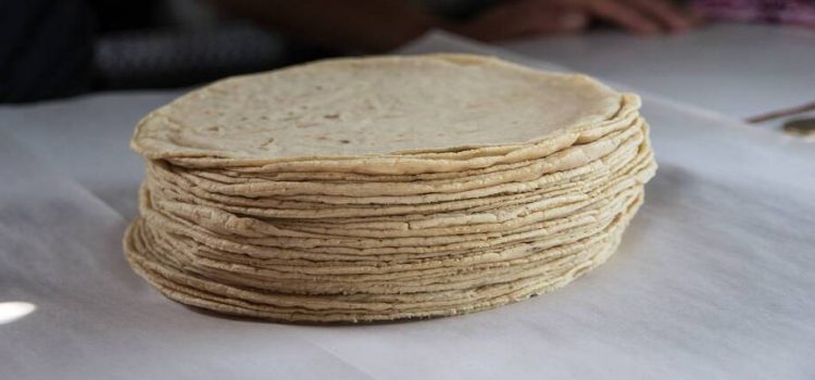 Se acuerda bajar dos pesos al costo de la tortilla en Sinaloa
