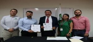 Encuentran cuerpos al interior de un automóvil