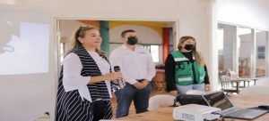 Funcionarios se reúnen con restauranteros para dar soluciones a problemas