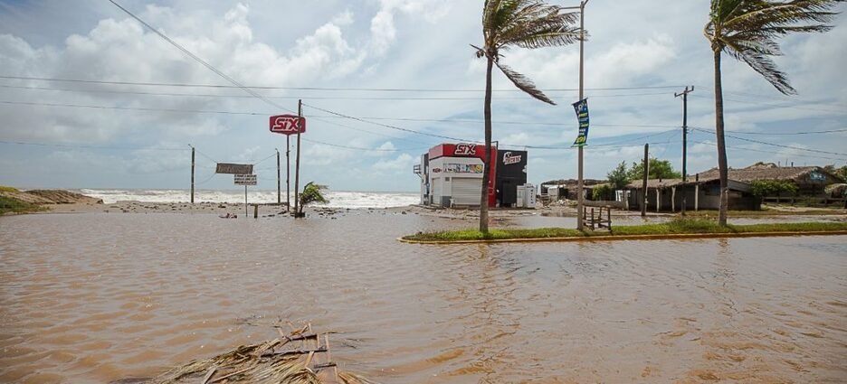 La tormenta ‘Kay’ afectó a playas de Ahome y Guasave