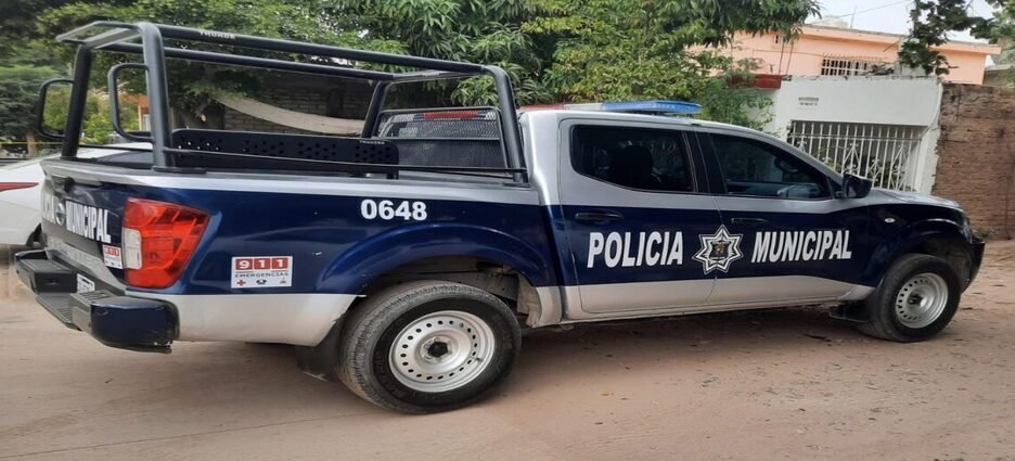 Reportan robo de un vehículo en la colonia Bugambilias