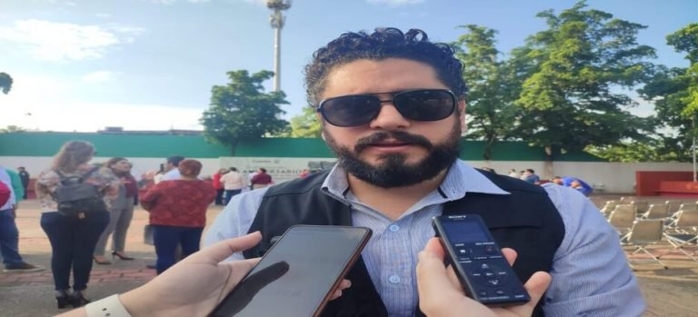 Denuncian falsas becas del gobierno federal en Guasave