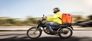 No habrá tolerancia para motociclistas que no usan casco