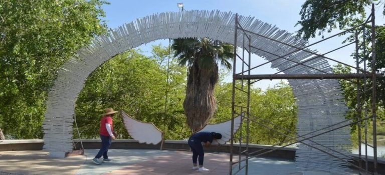 Exfuncionarios le dan mantenimiento al parador fotográfico “La Libertad”