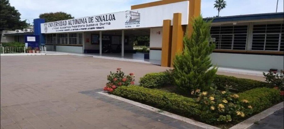 La preparatoria UAS Guasave decide continuar el uso del cubrebocas