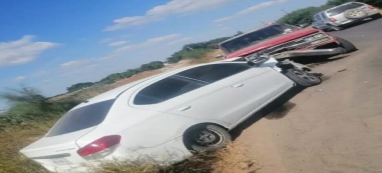 Conductor huye sin pagar la gasolina y se accidenta