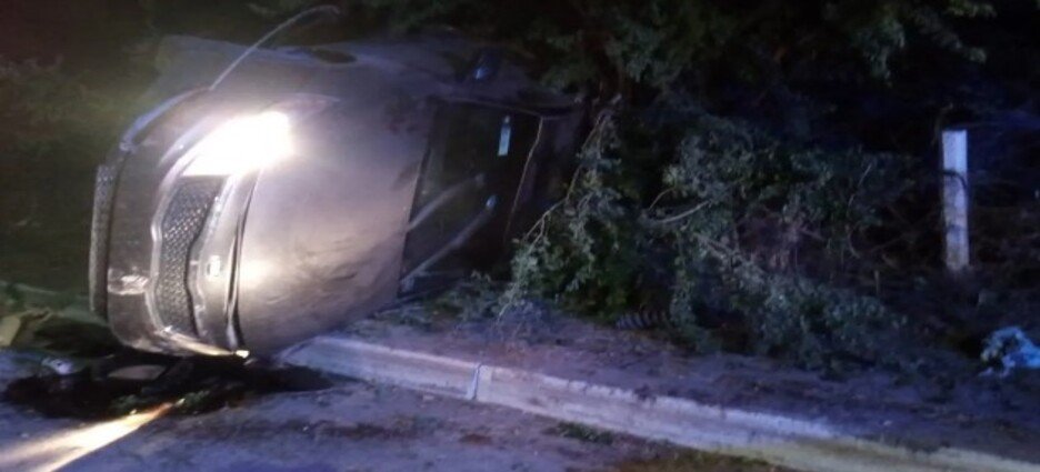 Aparatoso accidente en la colonia Electricistas