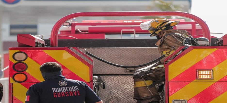 Empresa gasolinera hizo un donativo a los Bomberos de Guasave