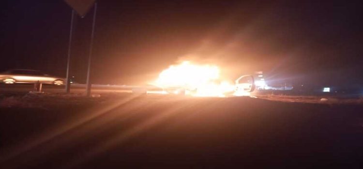 Camioneta termina en llamas en la carretera México 15