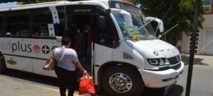 La Alianza de Transporte Urbano pide que se respeten los espacios del acceso de usuarios