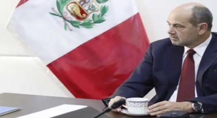 Lanza advertencia a México el Ministro de Perú