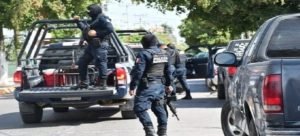 Le roban 100 mil pesos luego de retirarlos del banco