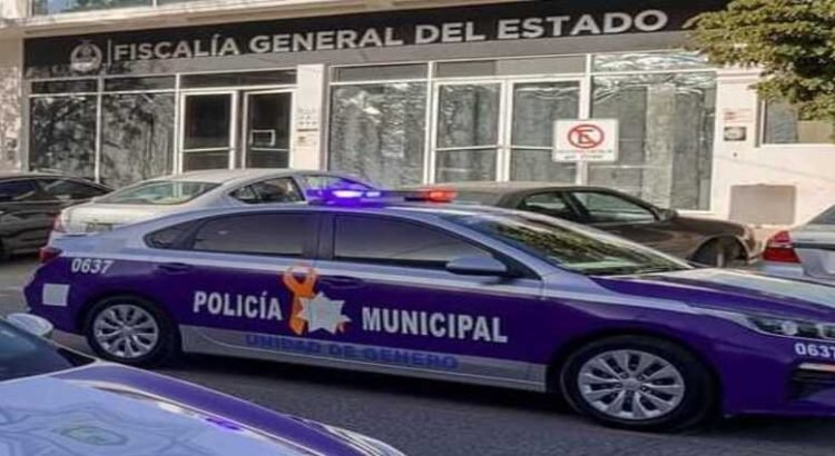 Hombre agrede a su esposa e hija embarazada