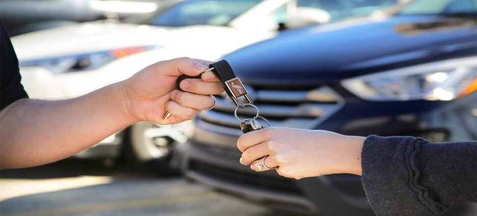 Alertan sobre fraudes por venta de automóviles usados