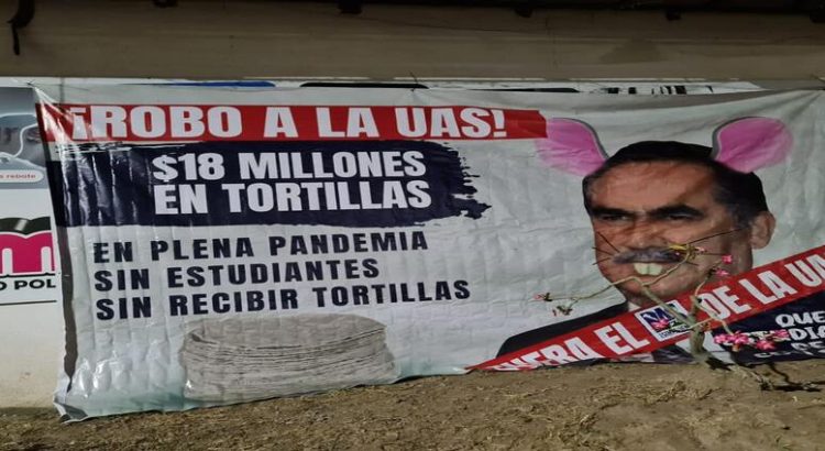 Aparecen en todo Sinaloa mantas, exigiendo la salida de la UAS del PAS