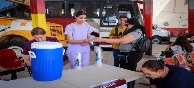 En Guasave instalaron módulos de hidratación