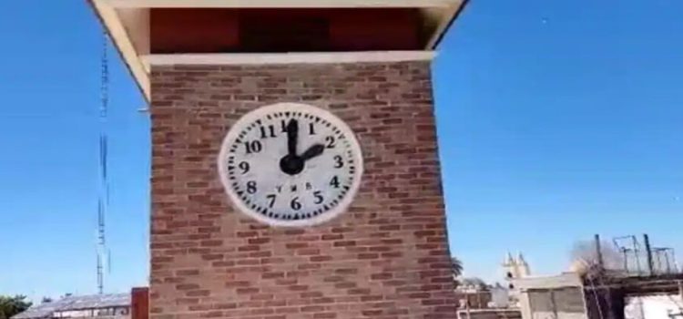 Ponen en marcha el reloj del antiguo Palacio Municipal