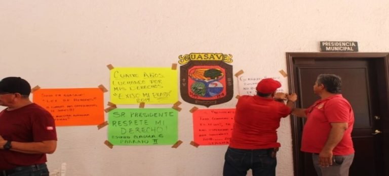 Jubilados del Stashag se manifestaron en el Ayuntamiento de Guasave