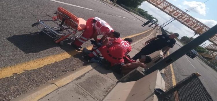 Un hombre es arrollado en la carretera la México 15