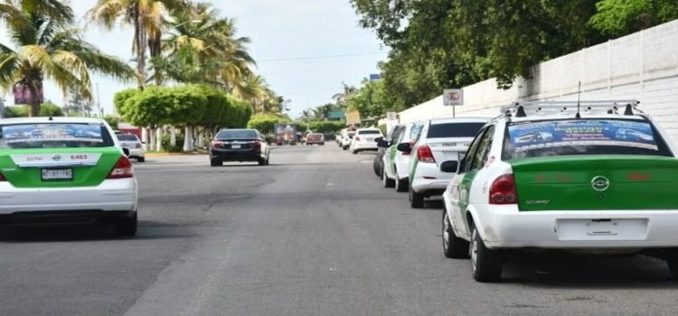 Despunta el servicio de taxis en Guasave con el regreso a clases