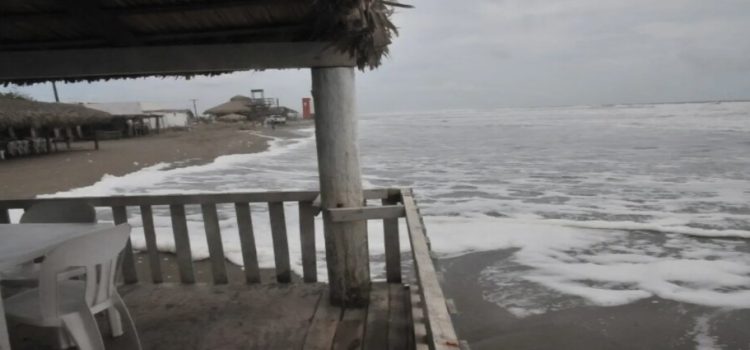 Por el huracán Norma, cierran playas y navegación de embarcaciones en Guasave