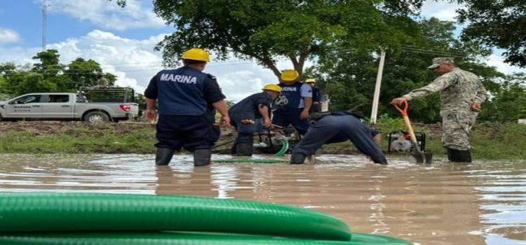 SEMAR activa el Plan Marina en Guasave para ayudar a comunidades inundadas