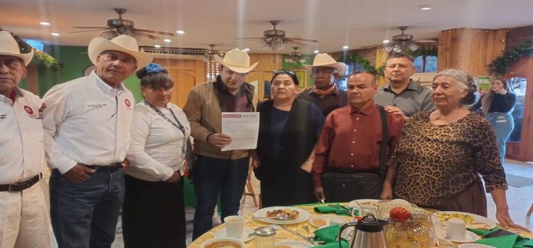 Gerardo Peñuelas Vargas se registra como aspirante de Morena por la alcaldía de Guasave