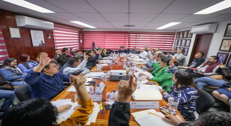 Autorizan en Guasave jubilación y pensión anticipada de 70 agentes de la Policía Municipal