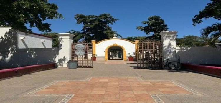 Cambia de administración el Panteón Municipal Cambia de administración el Panteón Municipal