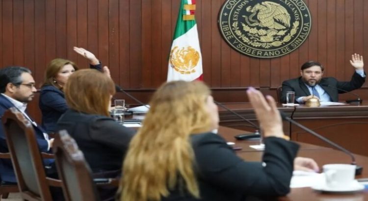 Proponen ley contra quien obligue a firmar documentos en blanco en Sinaloa