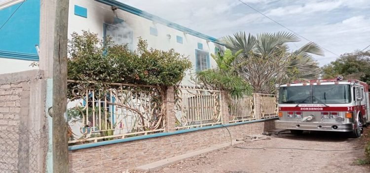 Se incendia una vivienda en la comunidad de Rojo Gómez, en Guasave.