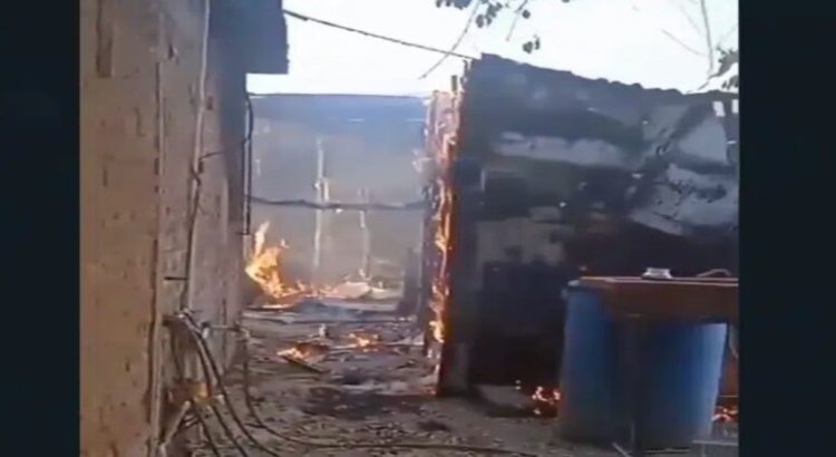 Incendio en cuartería en la sindicatura de Ruiz Cortines