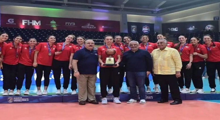 Grecia Castro se lleva el bronce en torneo internacional de voleibol