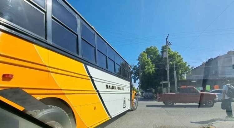 Choferes de transporte conducían bajo el influjo del alcohol