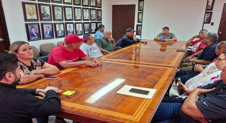 Policías jubilados en Guasave piden ser reincorporación al IMSS