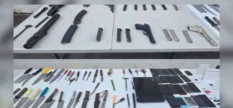 Incautan armas y dispositivos en penal de Culiacán