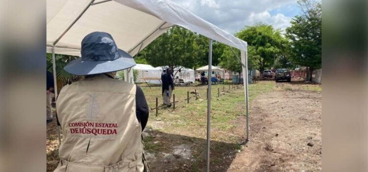 Inicia exhumación masiva en fosa común de Culiacán