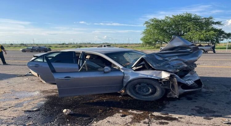 Muere hombre prensado en accidente vial