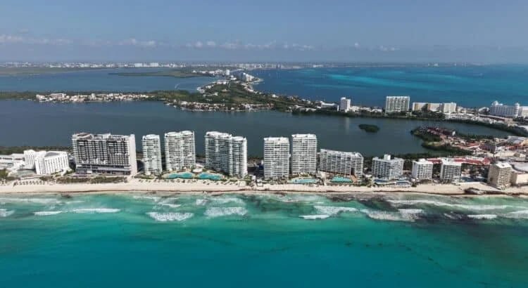 Quintana Roo espera este verano 2.3 millones de turistas