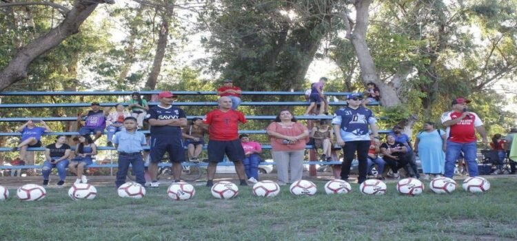 Arranca oficialmente el Torneo de Barrios de Los Ángeles del Triunfo