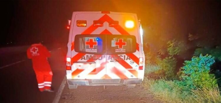 Encuentran a un hombre lesionado en la carretera León Fonseca-Bamoa en Guasave Encuentran a un hombre lesionado en la carretera León Fonseca-Bamoa en Guasave