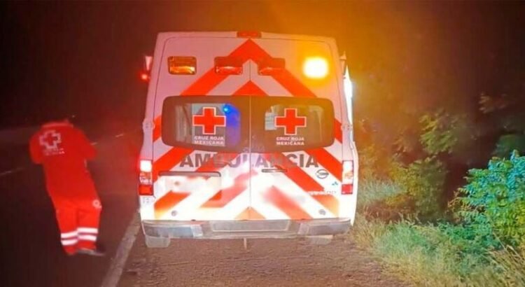 Encuentran a un hombre lesionado en la carretera León Fonseca-Bamoa en Guasave