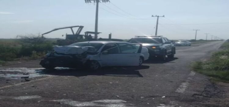 Accidente entre automóvil y tractor deja un lesionado