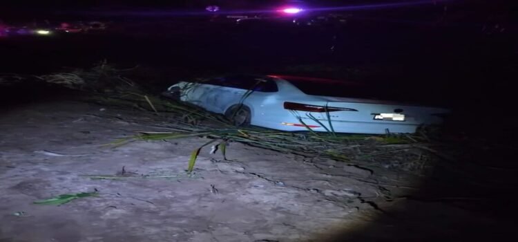 Joven sufre accidente tipo salida del camino rumbo a Playa Las Glorias